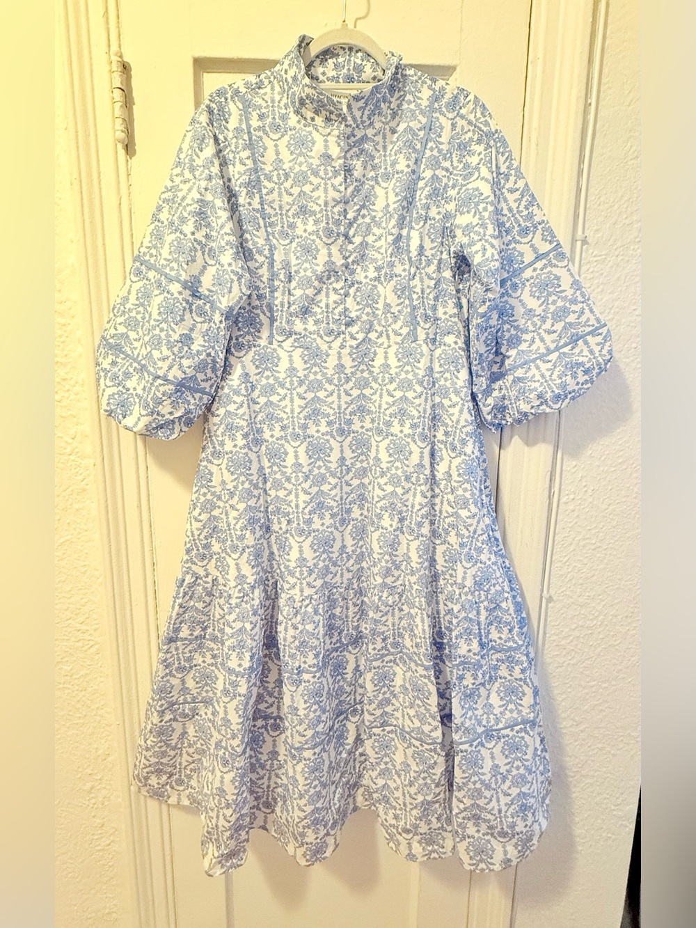 Tuckernuck Hyacinth House Blue and White Hillsborough Floral Midi Dress